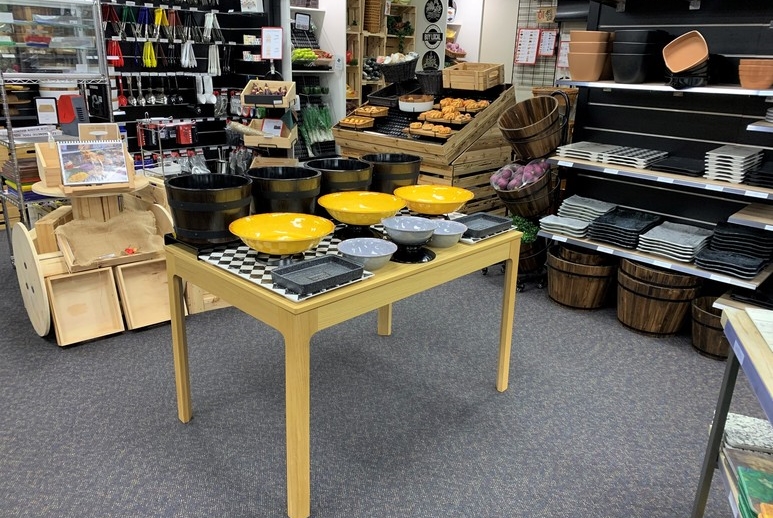 Deli Setup Table